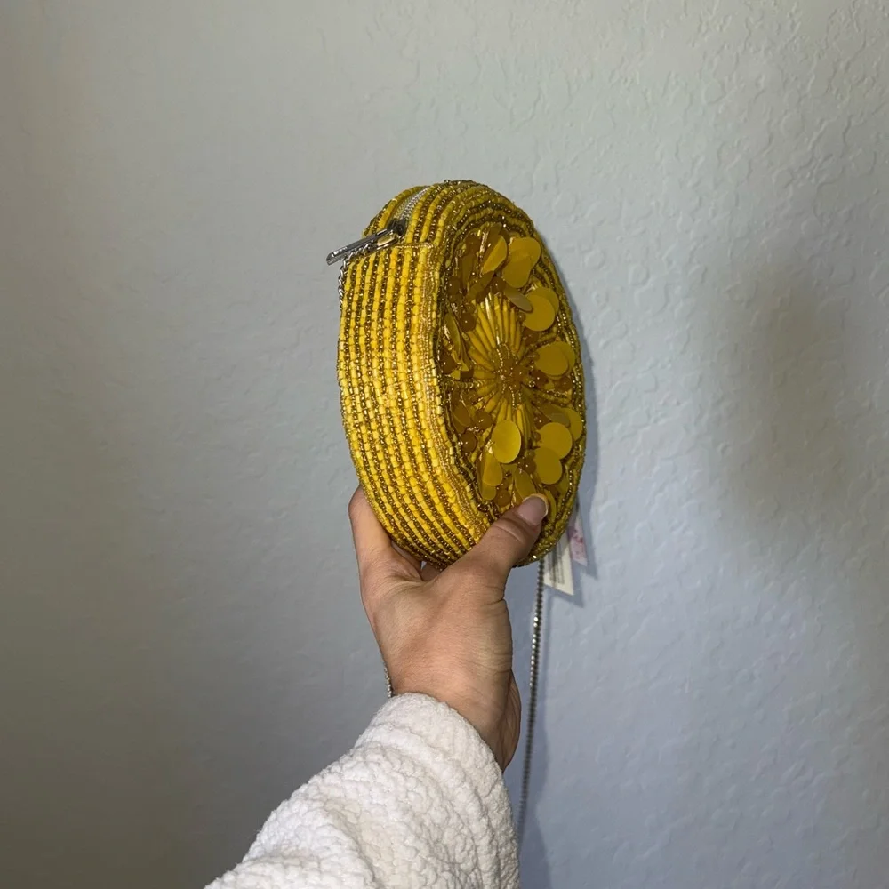Yellow Beaded Round crossbody bag - Picture 2 of 2